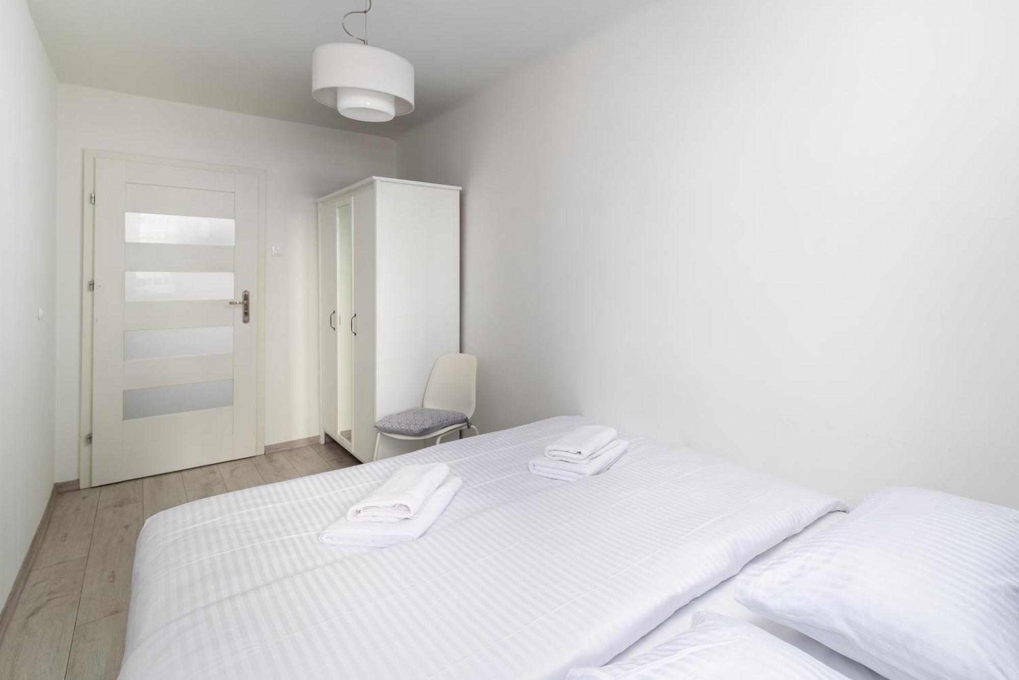 Grzybowska Blue City Centre Apartment Warschau Exterior foto
